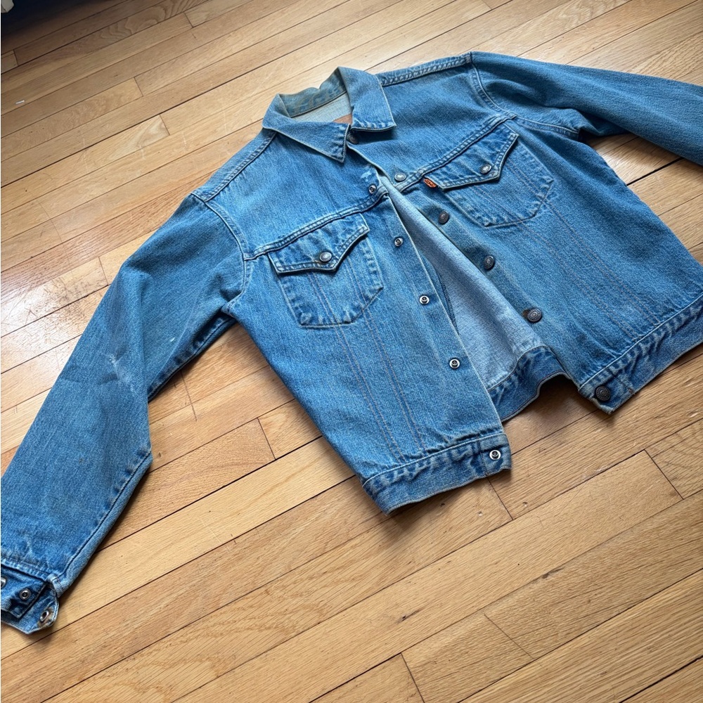 Levi's Light Blue Denim Jacket VINTAGE - Picture 2 of 10